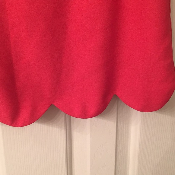 Sleeveless Kenar Blouse with bottom detail - Picture 3 of 5